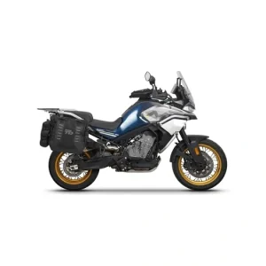 Přímo Od Výrobce Set of SHAD TERRA TR40 adventure saddlebags, including mounting kit SHAD CF MOTO 800MT