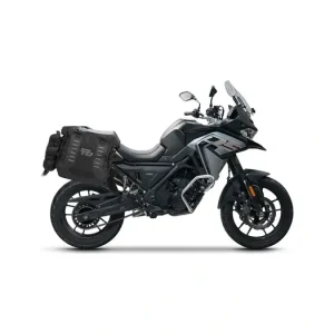 Set of SHAD TERRA TR40 adventure saddlebags, including mounting kit SHAD VOGE 650 DS/DSX Moderní