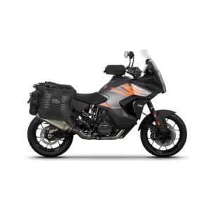 Set of SHAD TERRA TR40 adventure saddlebags, including mounting kit SHAD KTM 1200 SUPER ADVENTURE S/R Autentický