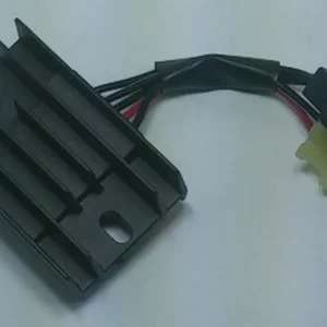 TOURMAX regulátor napětí SUZUKI GN 125 82-01, GZ 125 MARAUDER 03-11, GN 250 85-10, GZ 250 MARAUDER 99-07 (32800-29B00) vyrobeno v Japonsku Odeslání Ihned